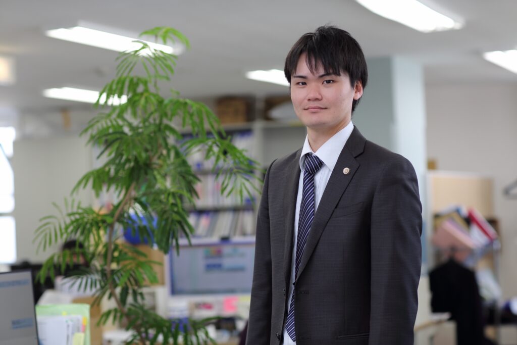事務所概要における弁護士の画像